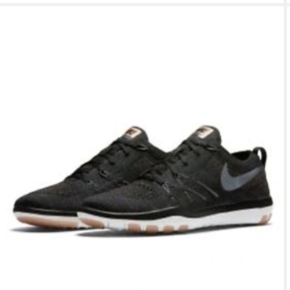 NWOB NIKE TRAINING FOCUS FLYKNIT BLACK ROSE GOLD